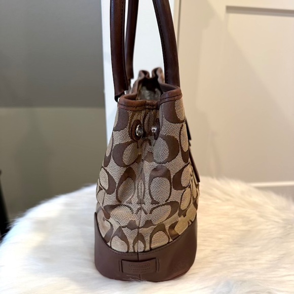 Coach Signature Tote Bag Canvas Beige Auth (EUC) - Picture 7 of 16